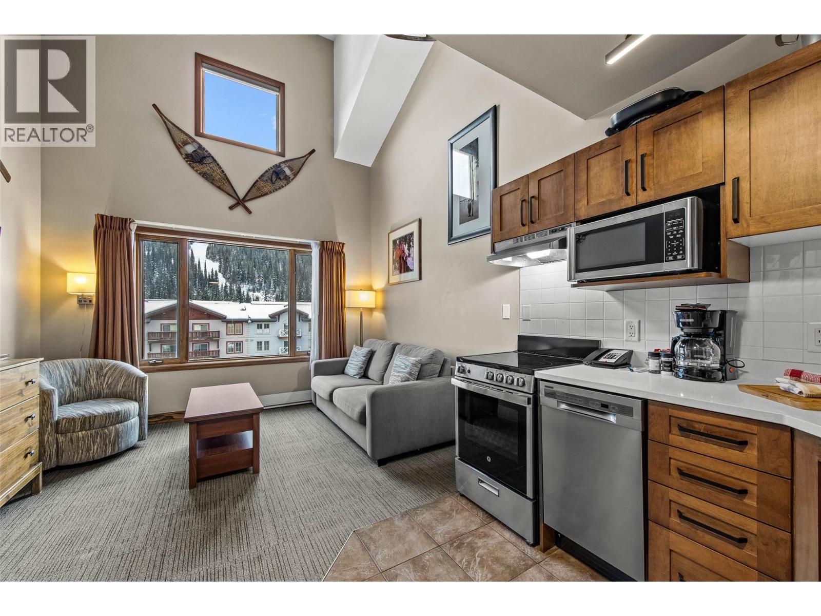 3220 Village Way Unit# 306, Sun Peaks, British Columbia V0E 5N0 - Photo 3 - 10371666