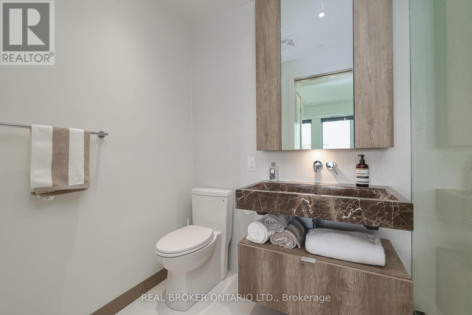 1205 - 11 Yorkville Avenue, Toronto, Ontario  M4W 0B7 - Photo 18 - C12463497