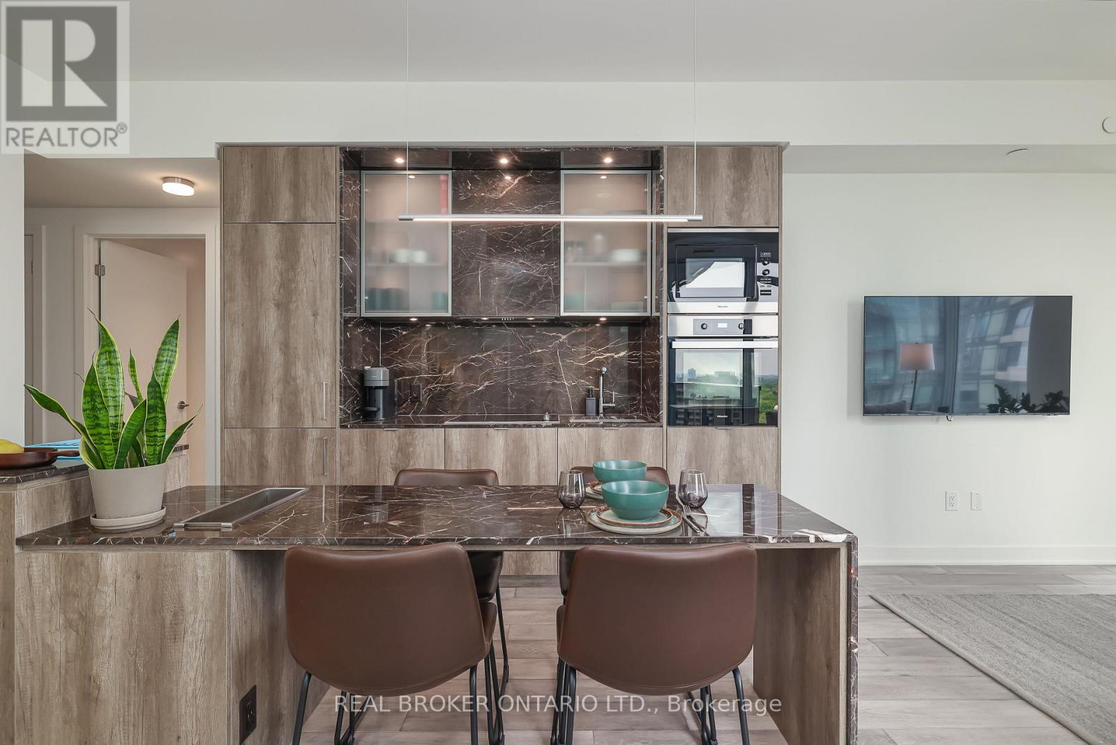 1205 - 11 Yorkville Avenue, Toronto, Ontario  M4W 0B7 - Photo 13 - C12463497