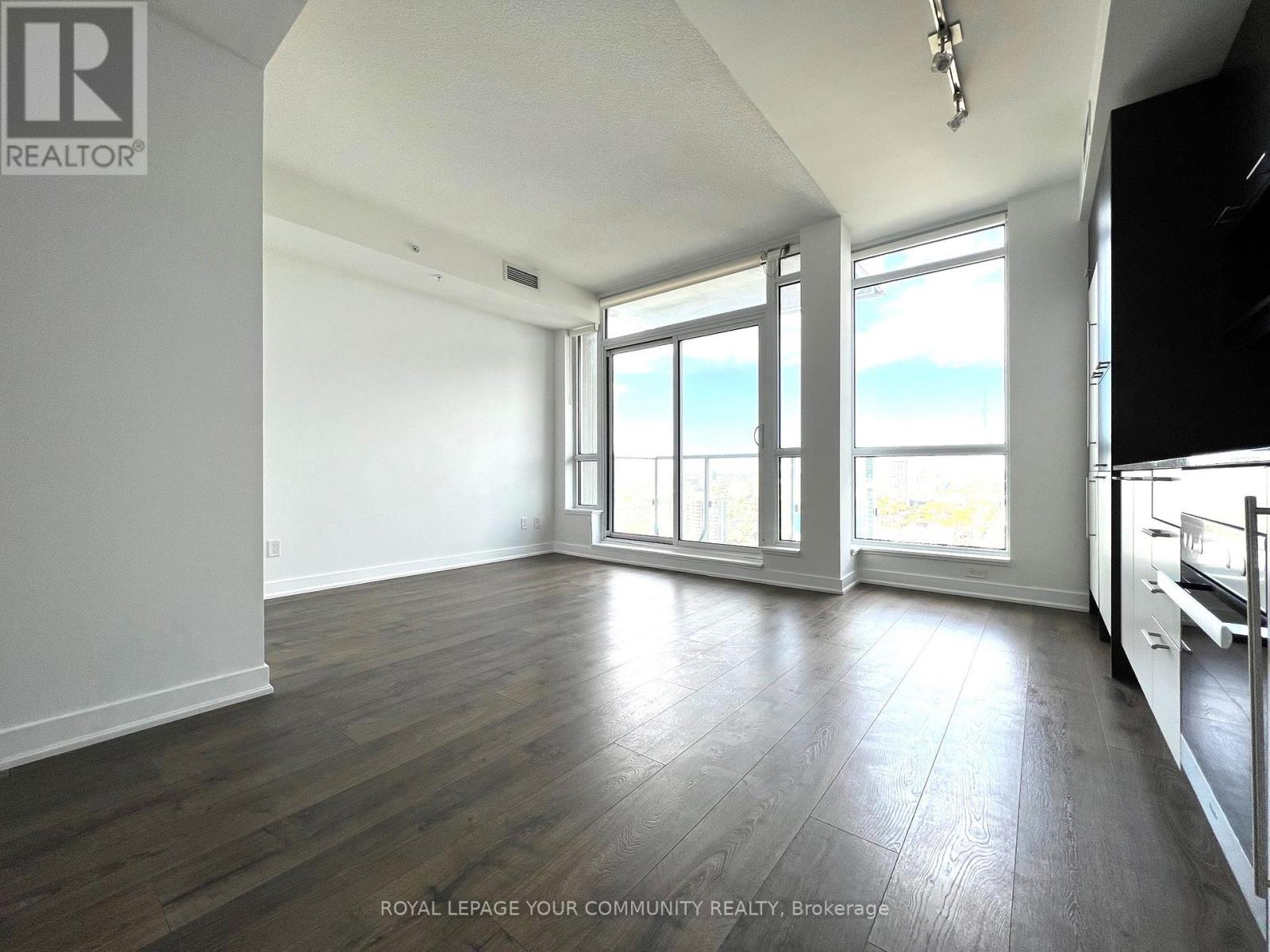 3010 - 30 Nelson Street, Toronto, Ontario  M5V 0H5 - Photo 2 - C12657056