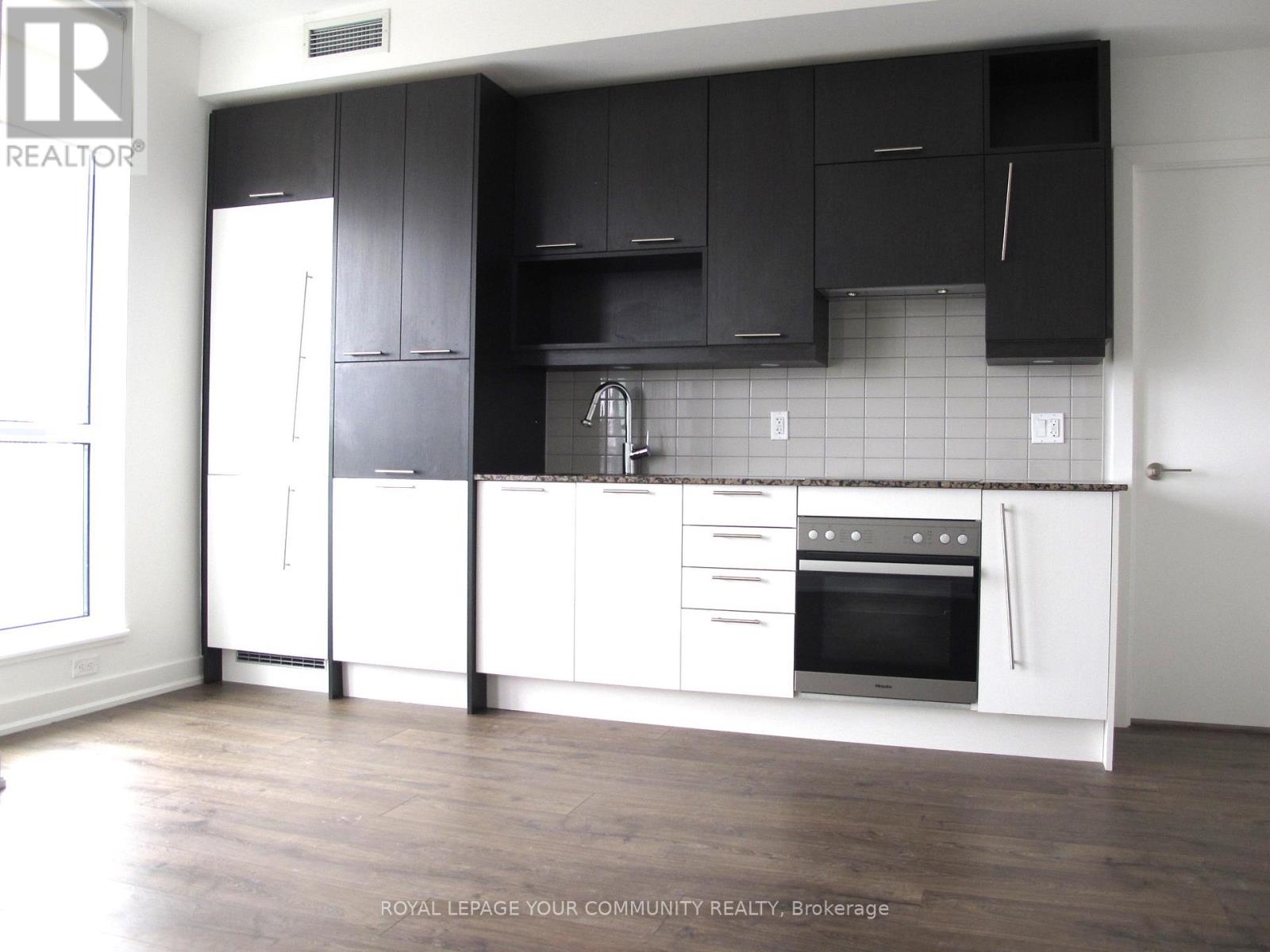 3010 - 30 Nelson Street, Toronto, Ontario  M5V 0H5 - Photo 3 - C12657056