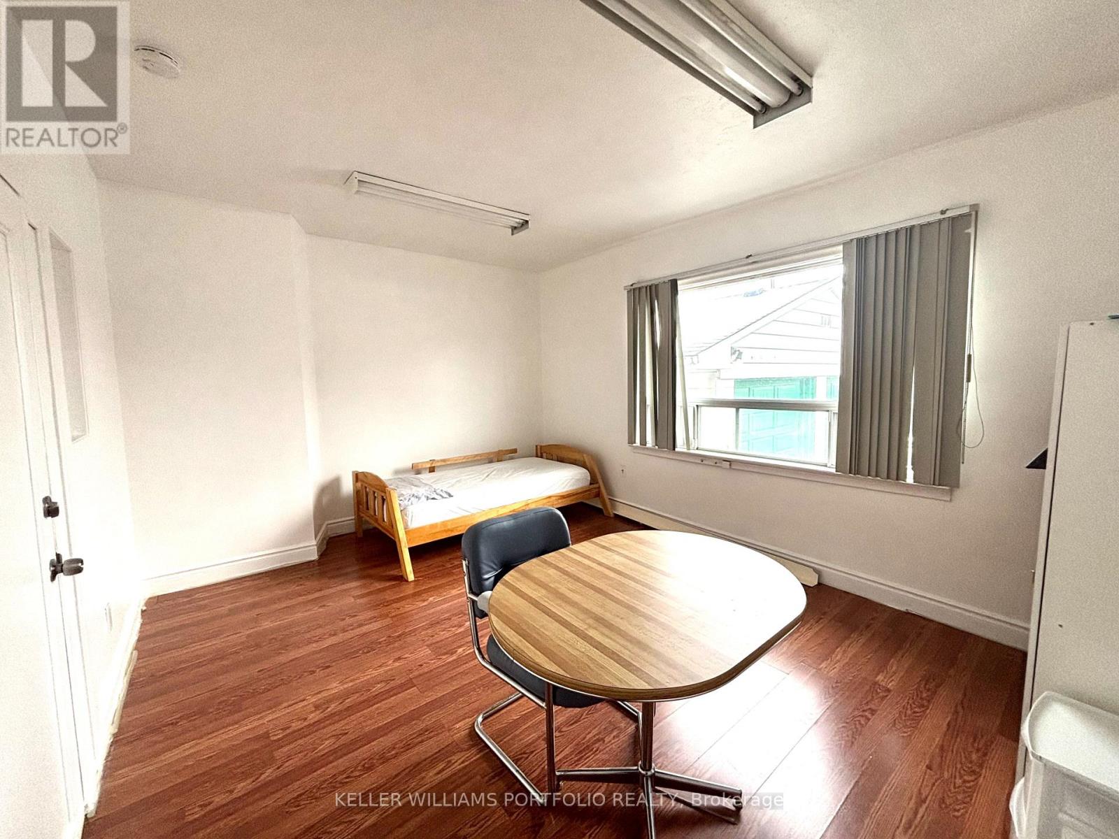 127 Thirtieth Street, Toronto, Ontario  M8W 3C3 - Photo 6 - W12657308