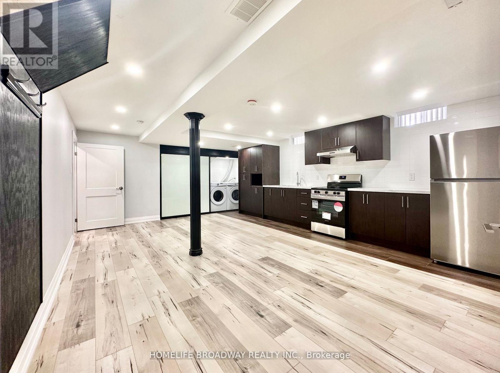 Bsmt - 941 Blyleven Boulevard, Mississauga, Ontario  L5V 2G5 - Photo 3 - W12657314