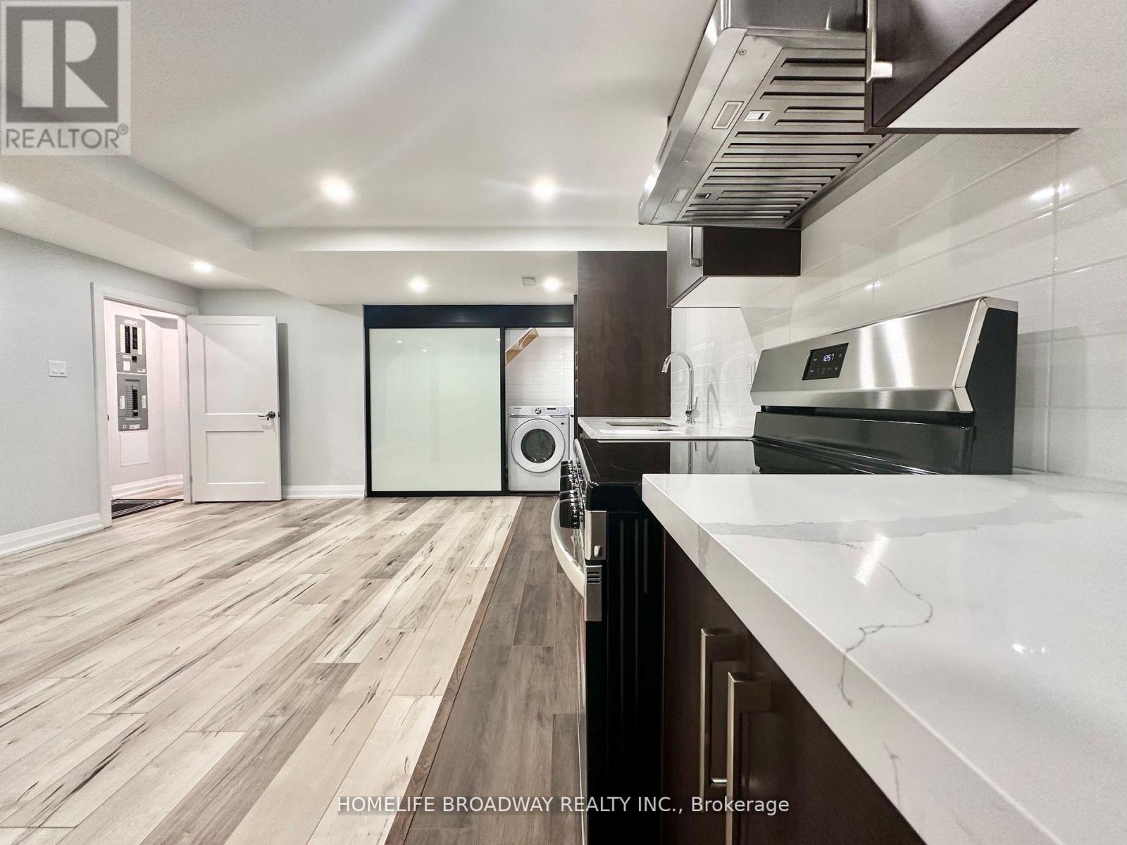 Bsmt - 941 Blyleven Boulevard, Mississauga, Ontario  L5V 2G5 - Photo 4 - W12657314