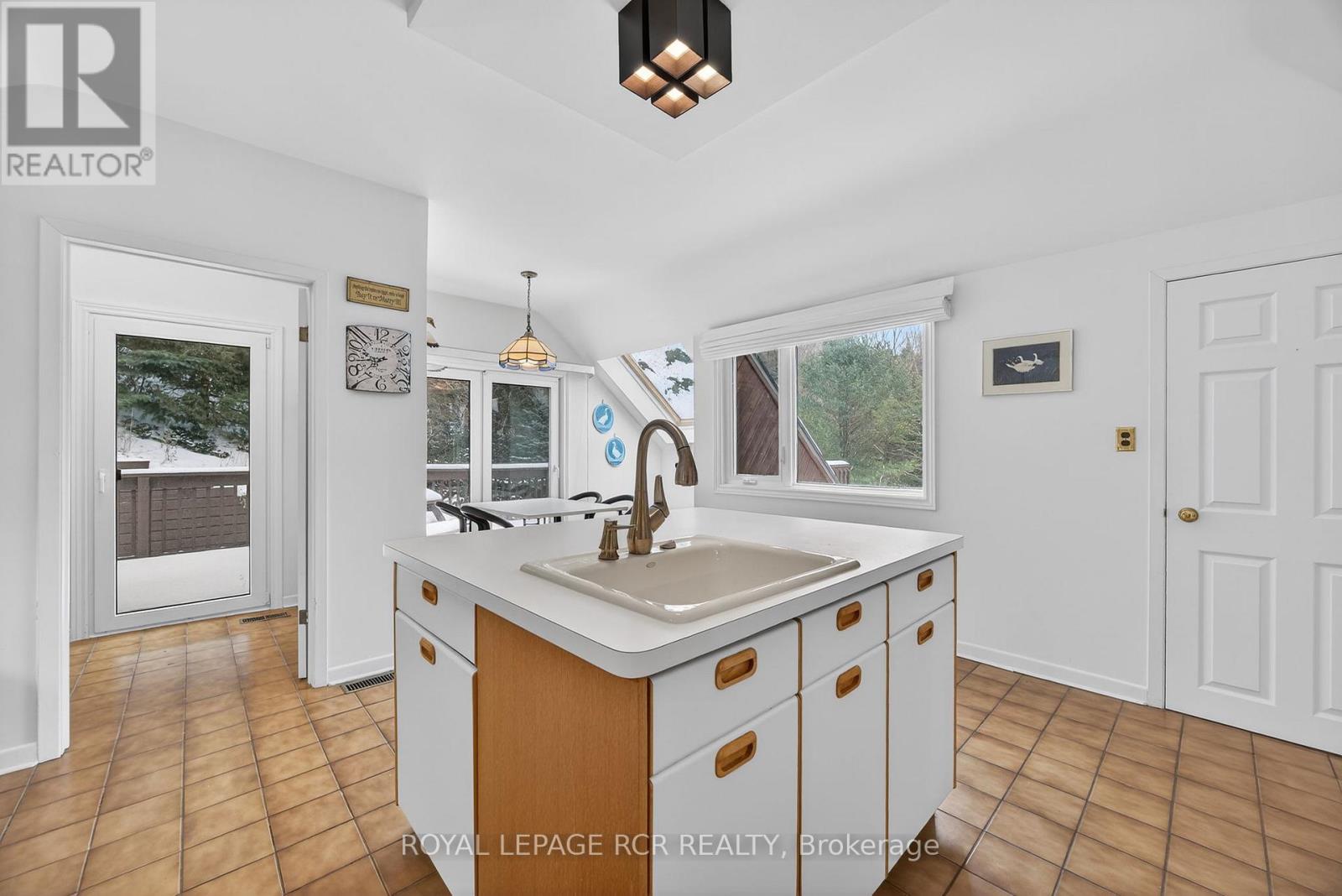 5671 Highway 9, Caledon, Ontario  L7K 0H2 - Photo 21 - W12657364