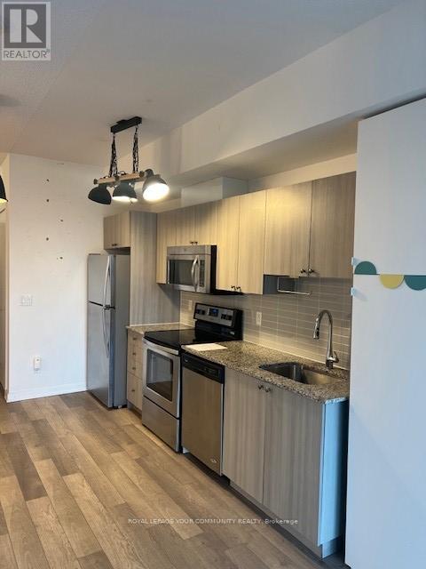 401 - 16 Mcadam Avenue, Toronto, Ontario  M6A 0B9 - Photo 7 - W12657386