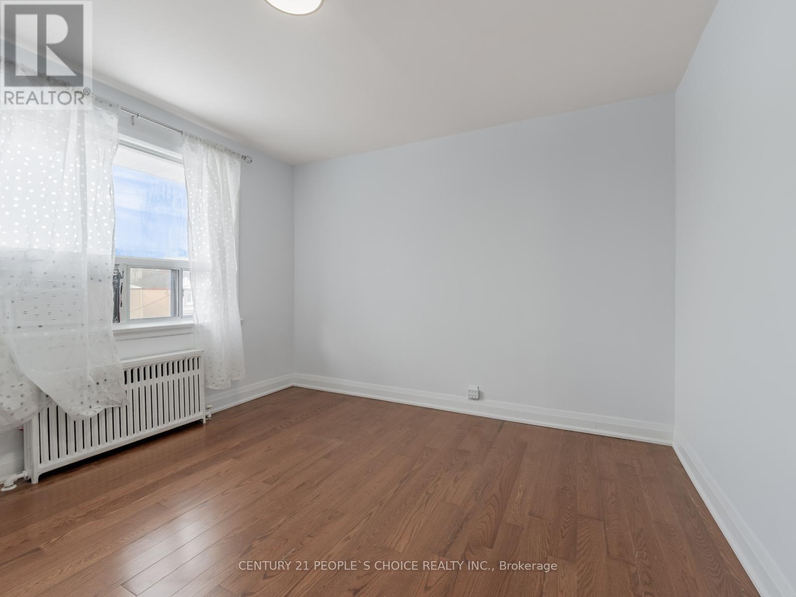 3 - 1 Lacey Avenue, Toronto, Ontario  M6M 3L6 - Photo 8 - W12657392