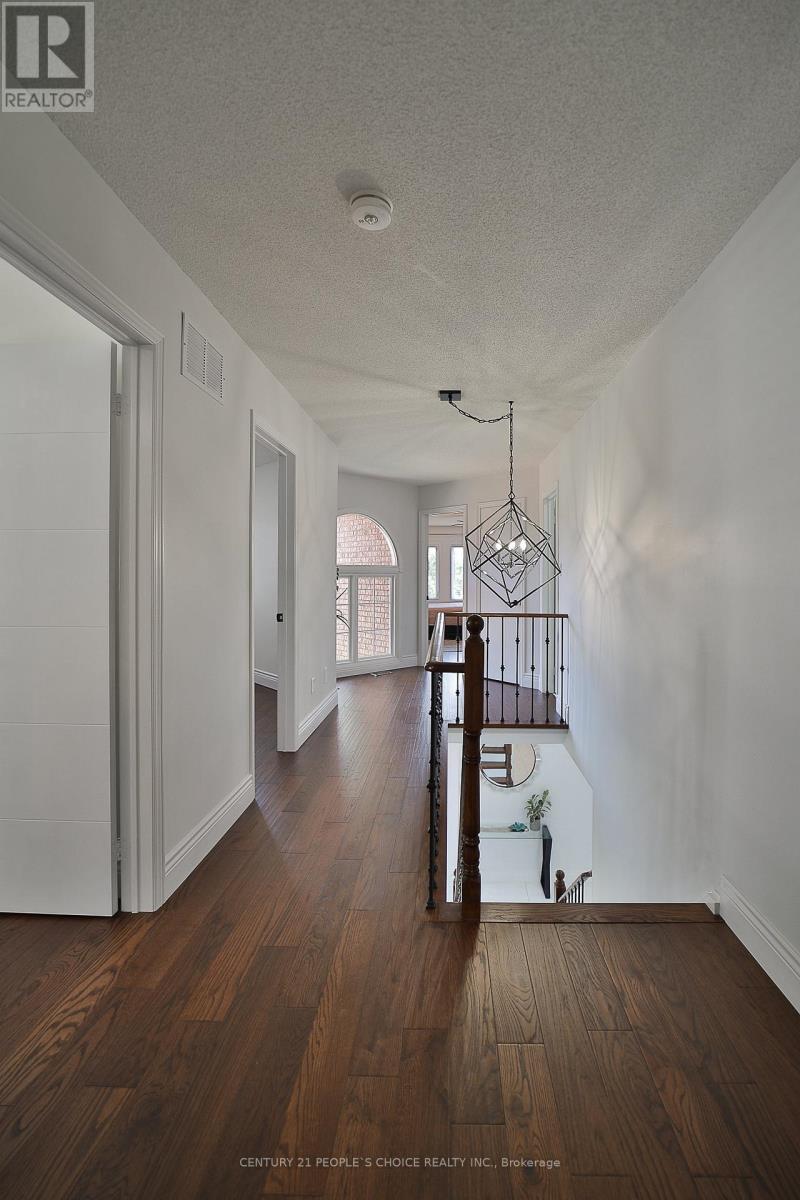 3596 Nutcracker Drive, Mississauga, Ontario  L5N 6G1 - Photo 11 - W12657394