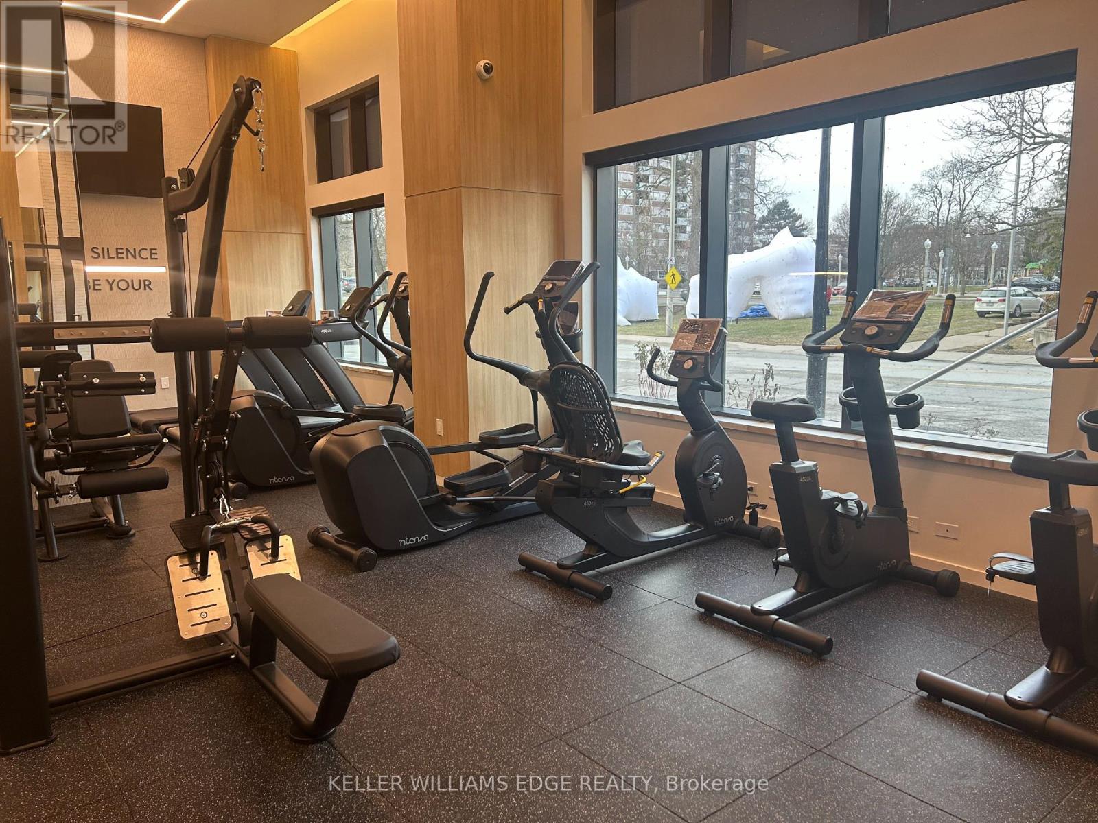 2088 James Street, Burlington, Ontario  L7R 0H2 - Photo 20 - W12657406