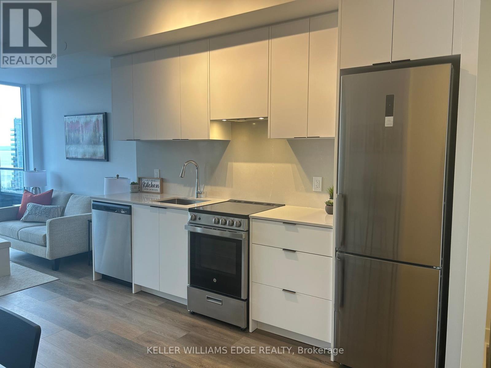 2088 James Street, Burlington, Ontario  L7R 0H2 - Photo 4 - W12657406