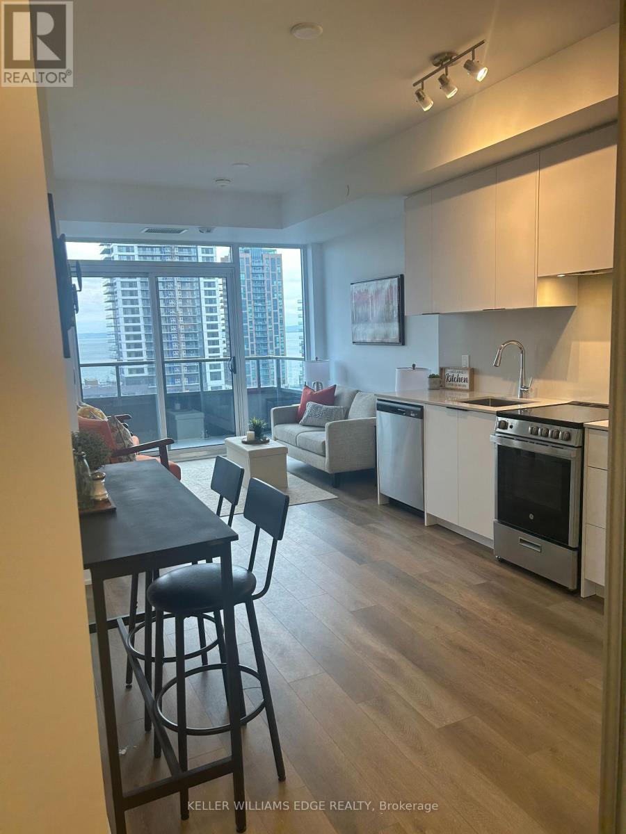 2088 James Street, Burlington, Ontario  L7R 0H2 - Photo 5 - W12657406