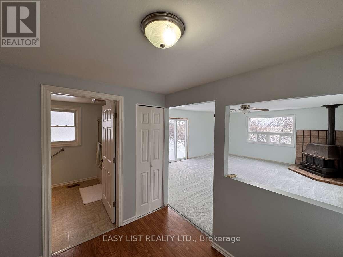 3104 St Clair Parkway, St. Clair, Ontario  N0P 1H0 - Photo 12 - X12305563