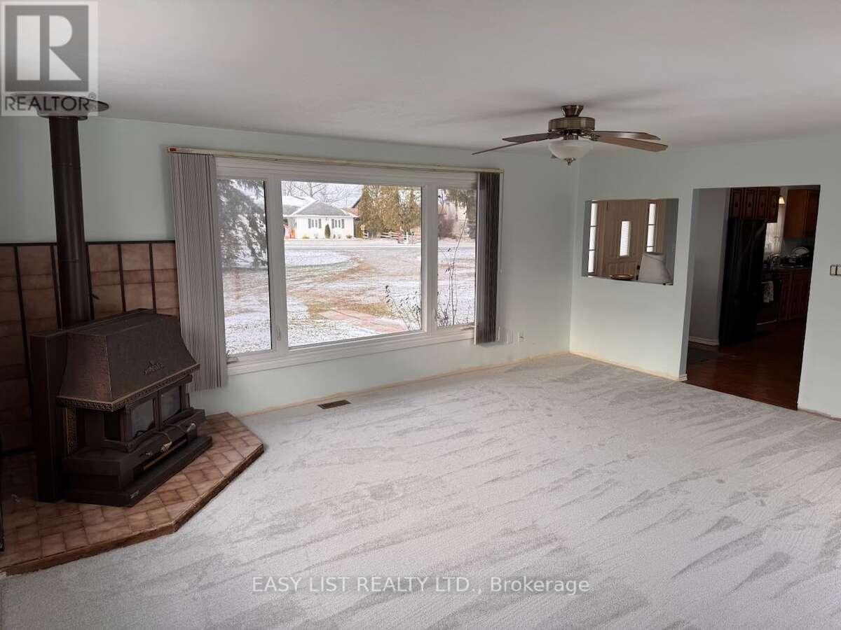 3104 St Clair Parkway, St. Clair, Ontario  N0P 1H0 - Photo 13 - X12305563