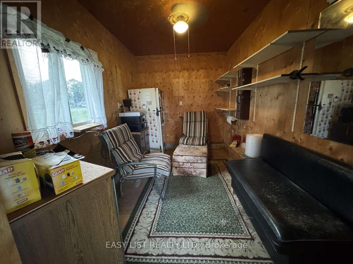 3104 St Clair Parkway, St. Clair, Ontario  N0P 1H0 - Photo 30 - X12305563