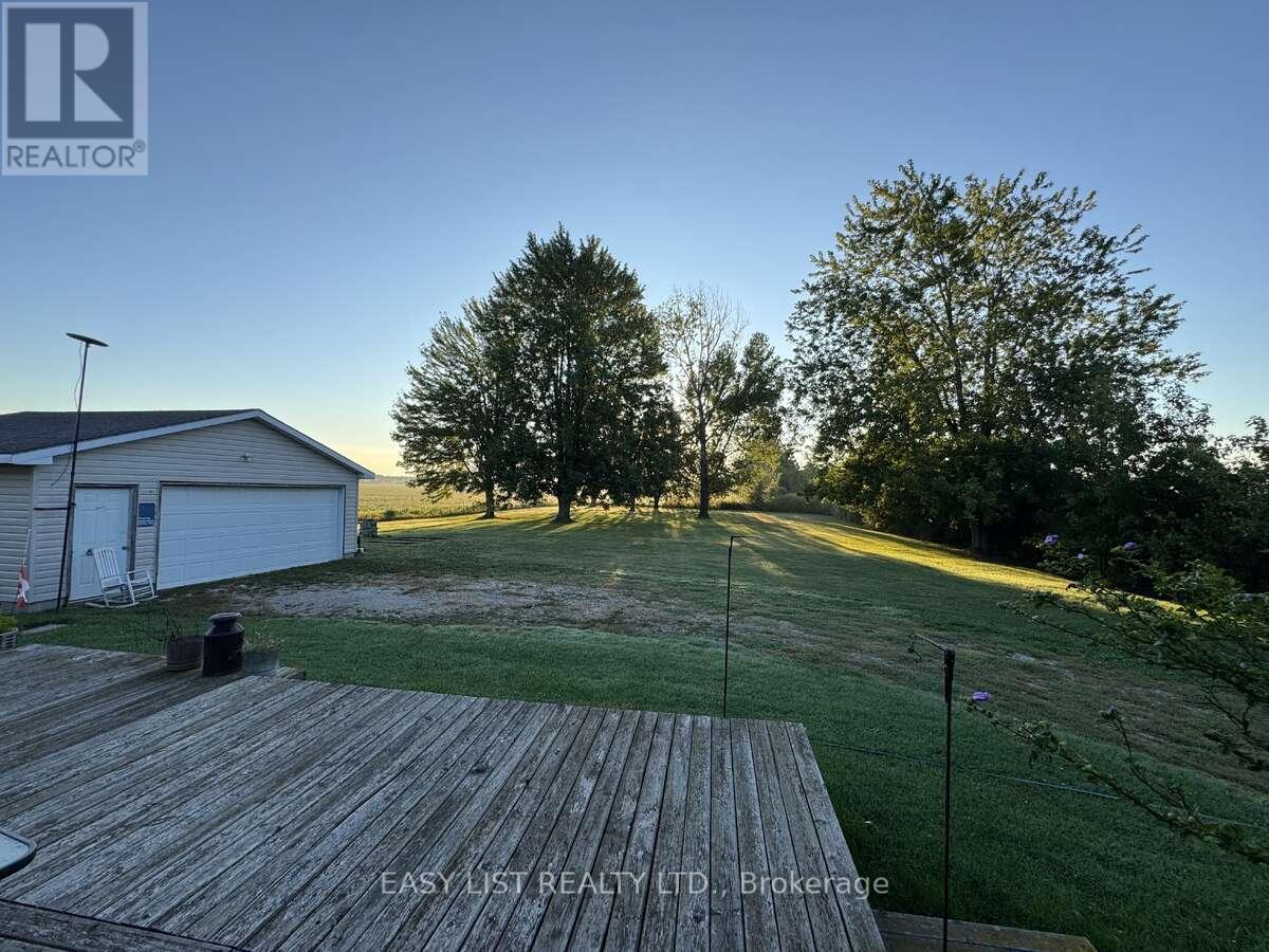 3104 St Clair Parkway, St. Clair, Ontario  N0P 1H0 - Photo 25 - X12305563