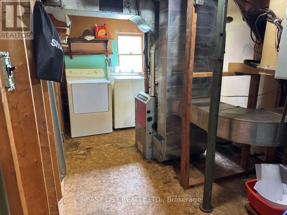 3104 St Clair Parkway, St. Clair, Ontario  N0P 1H0 - Photo 38 - X12305563