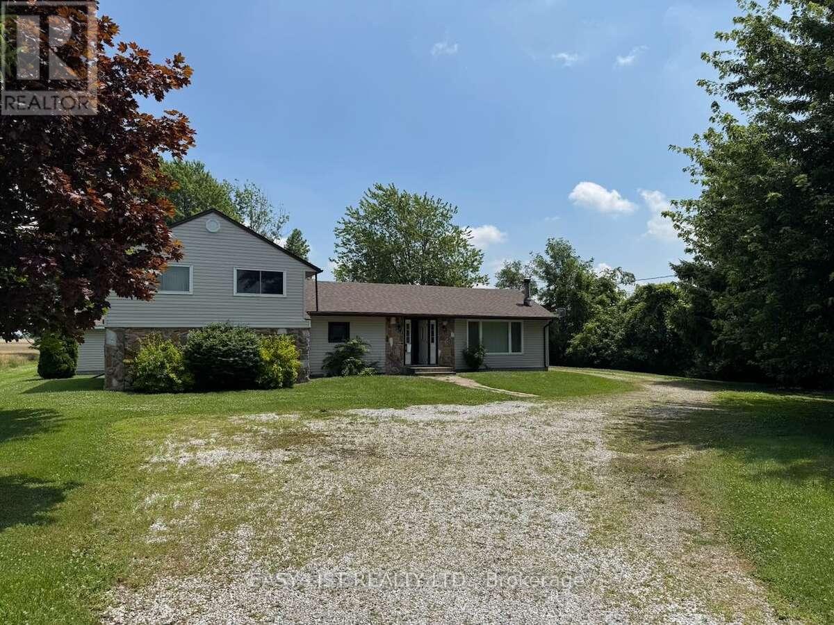 3104 St Clair Parkway, St. Clair, Ontario  N0P 1H0 - Photo 4 - X12305563