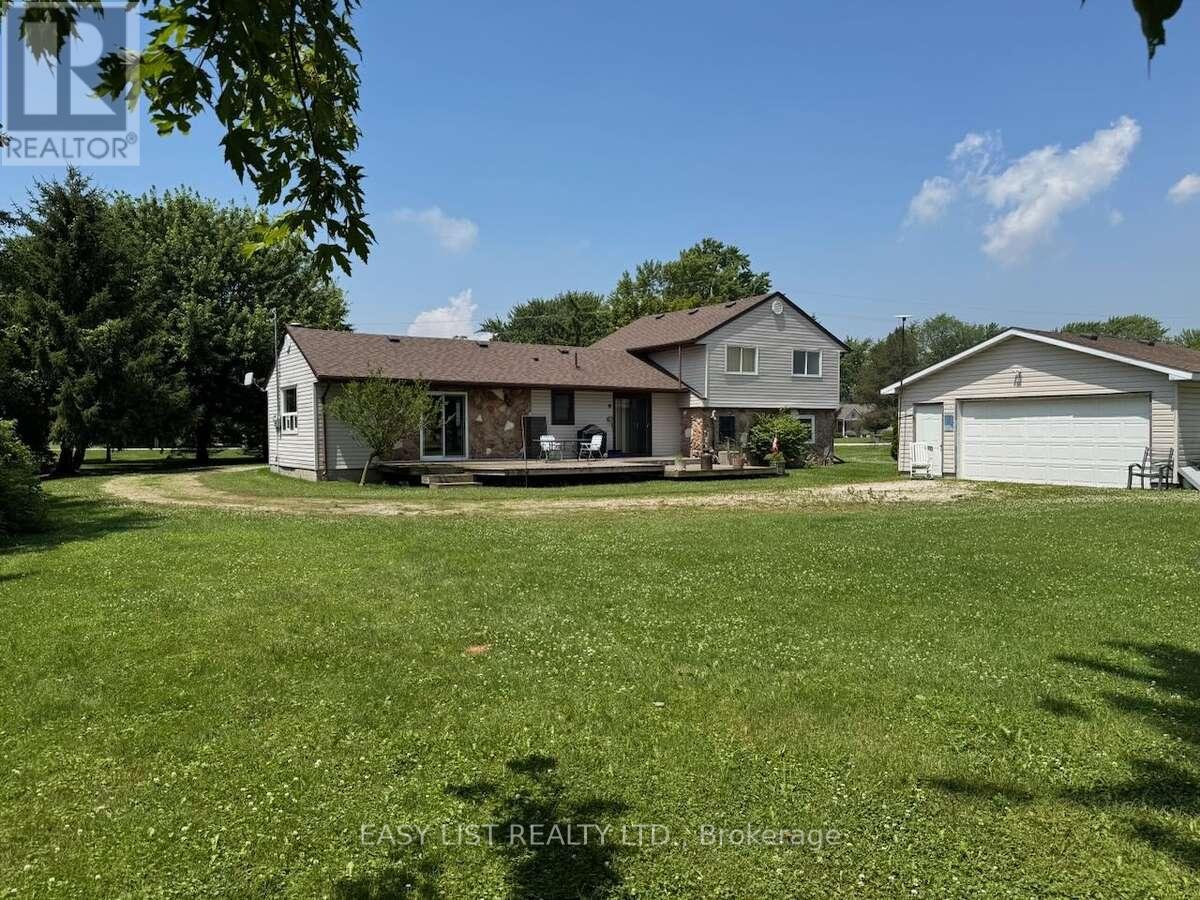 3104 St Clair Parkway, St. Clair, Ontario  N0P 1H0 - Photo 5 - X12305563