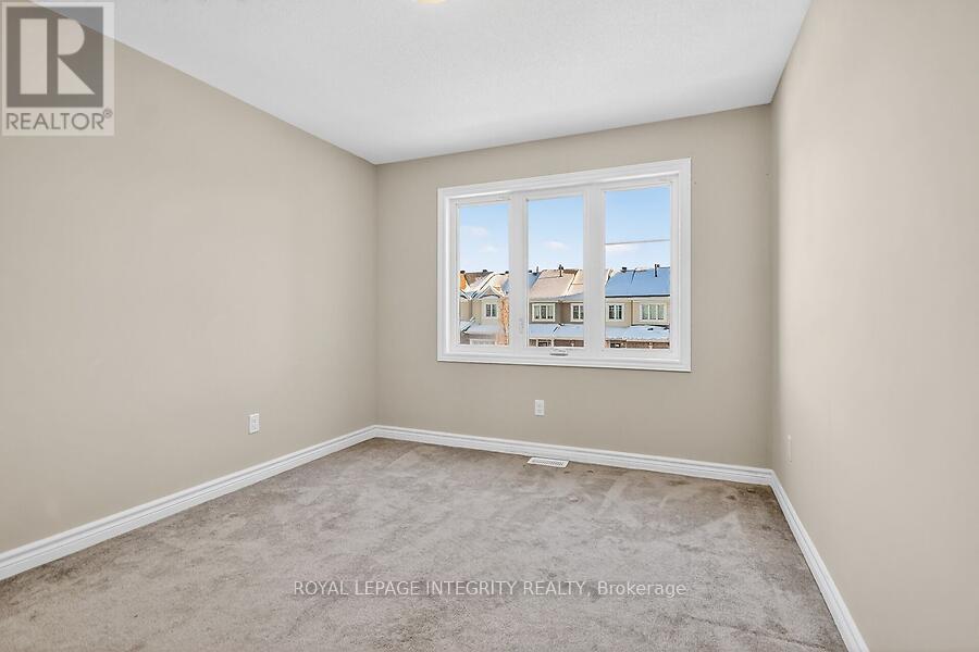 168 Bandelier Way W, Ottawa, Ontario K2S 2J5 - Photo 16 - X12632114