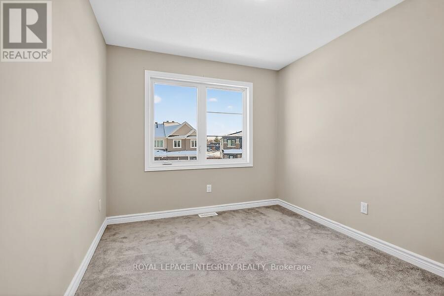 168 Bandelier Way W, Ottawa, Ontario K2S 2J5 - Photo 15 - X12632114