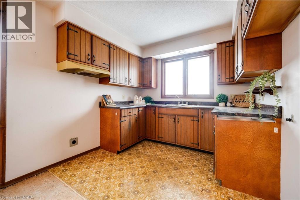 46 Esther Avenue, Cambridge, Ontario  N1S 4L6 - Photo 9 - 40789061