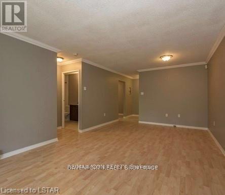 103 - 75 Huxley Street, London South, Ontario  N6J 4W7 - Photo 3 - X12657432
