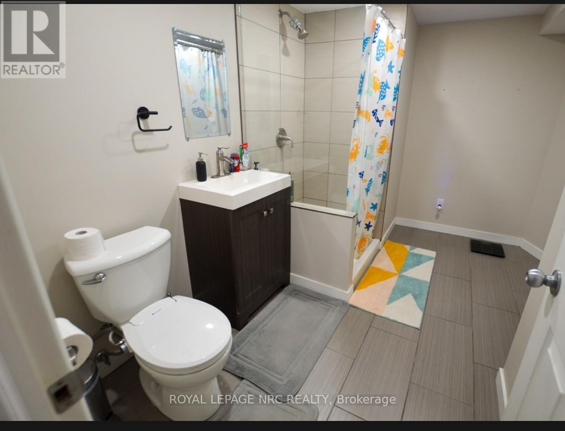 41 Huntington Lane, St. Catharines, Ontario  L2S 3R5 - Photo 16 - X12504310