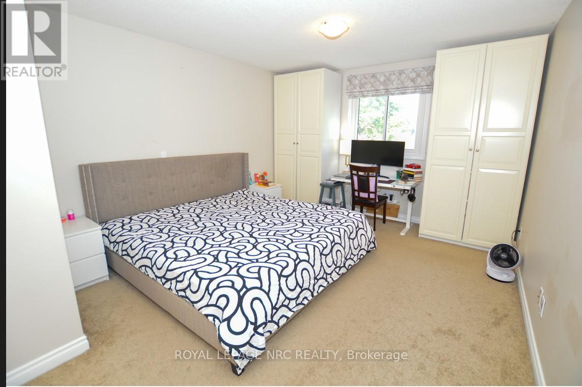 41 Huntington Lane, St. Catharines, Ontario  L2S 3R5 - Photo 14 - X12504310