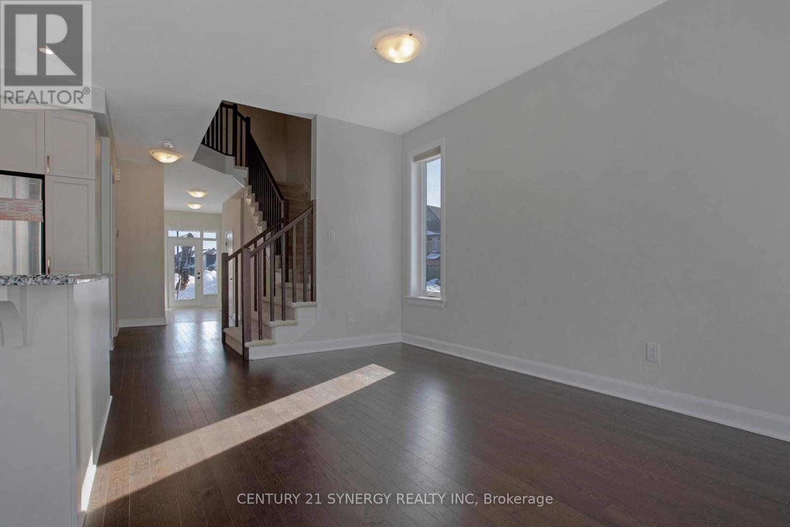 708 Taliesin Crescent, Ottawa, Ontario  K2S 2K6 - Photo 12 - X12657434