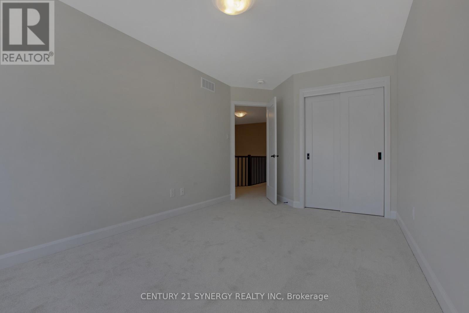 708 Taliesin Crescent, Ottawa, Ontario  K2S 2K6 - Photo 26 - X12657434