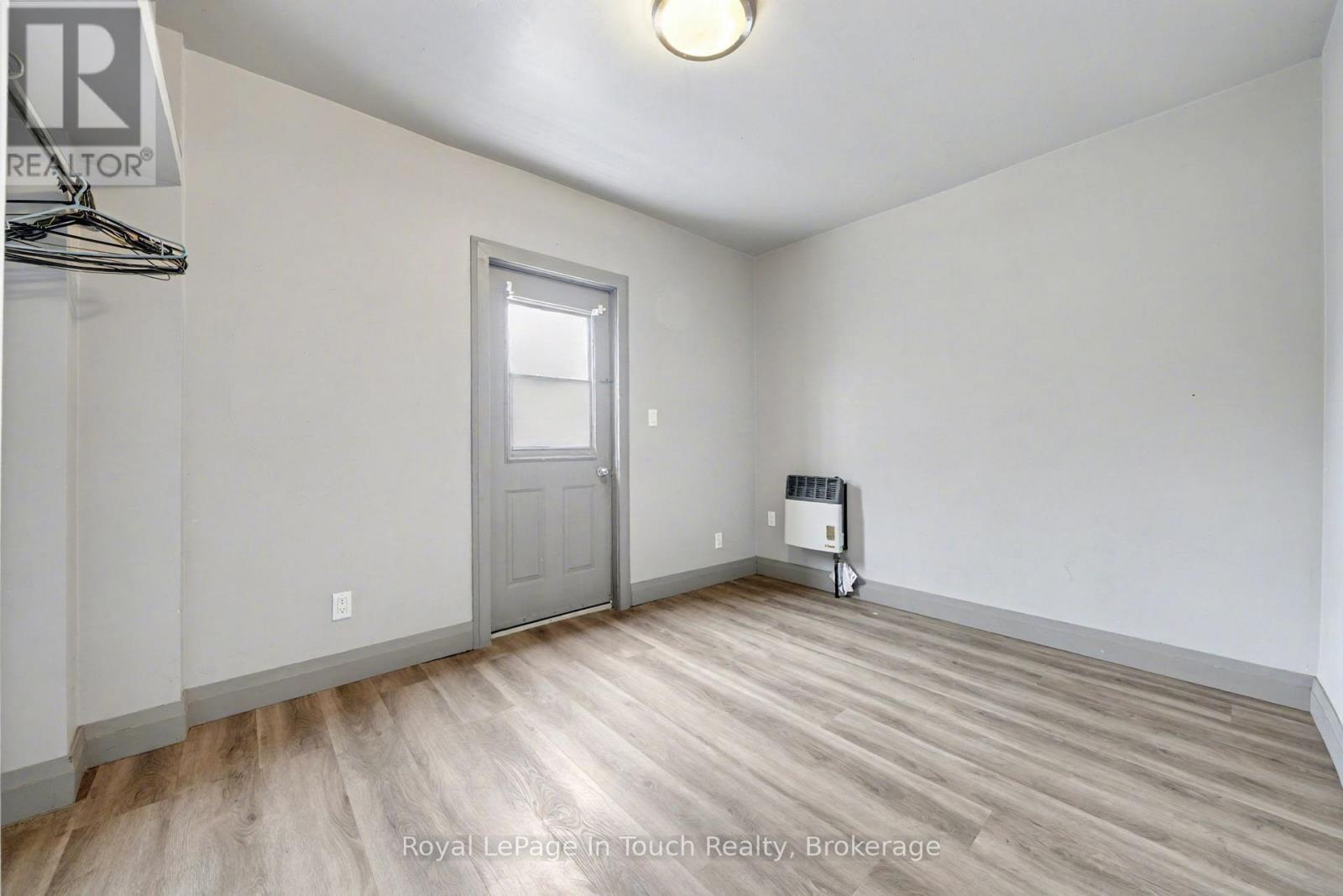 A - 7 Robert Street W, Penetanguishene, Ontario  L9M 1T9 - Photo 18 - S12533434