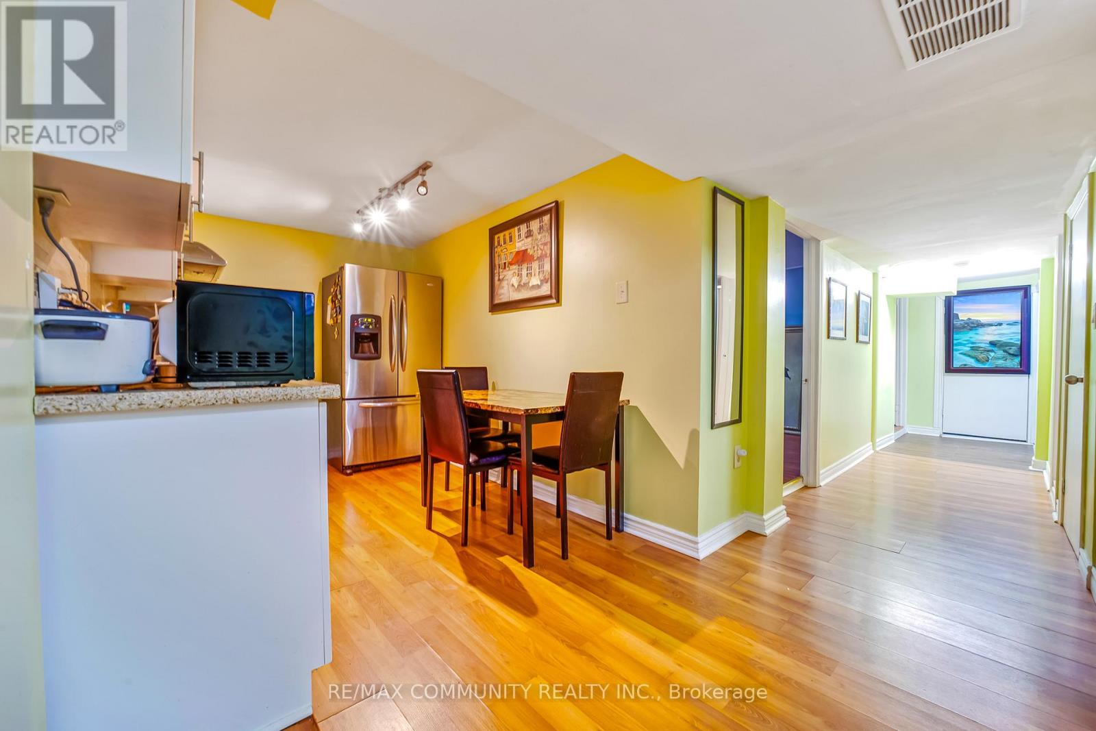 24 Hurley Crescent, Toronto, Ontario  M1P 4H4 - Photo 27 - E12599716