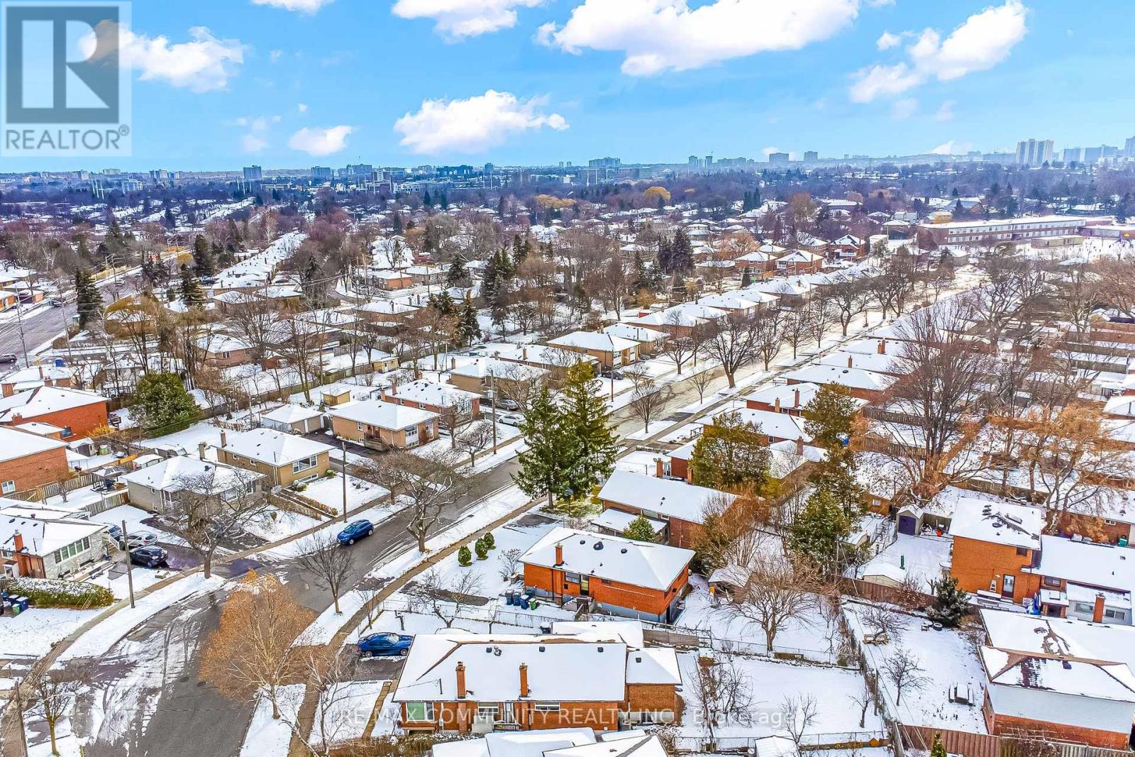 24 Hurley Crescent, Toronto, Ontario  M1P 4H4 - Photo 49 - E12599716