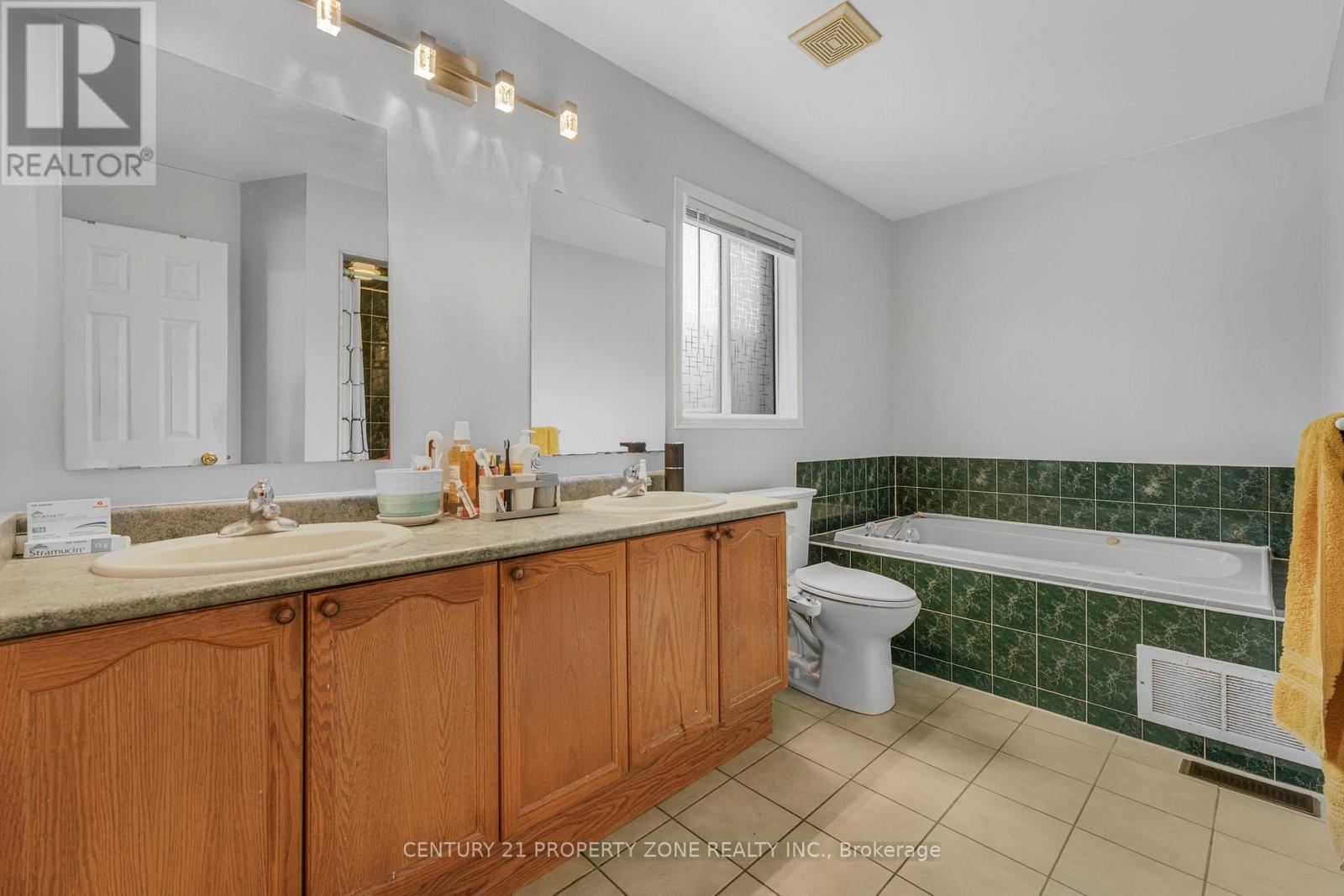 59 Richwood Crescent, Brampton, Ontario  L6X 4K7 - Photo 24 - W12651588