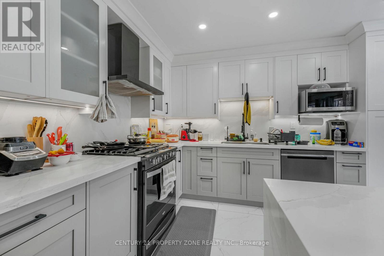 59 Richwood Crescent, Brampton, Ontario  L6X 4K7 - Photo 14 - W12651588