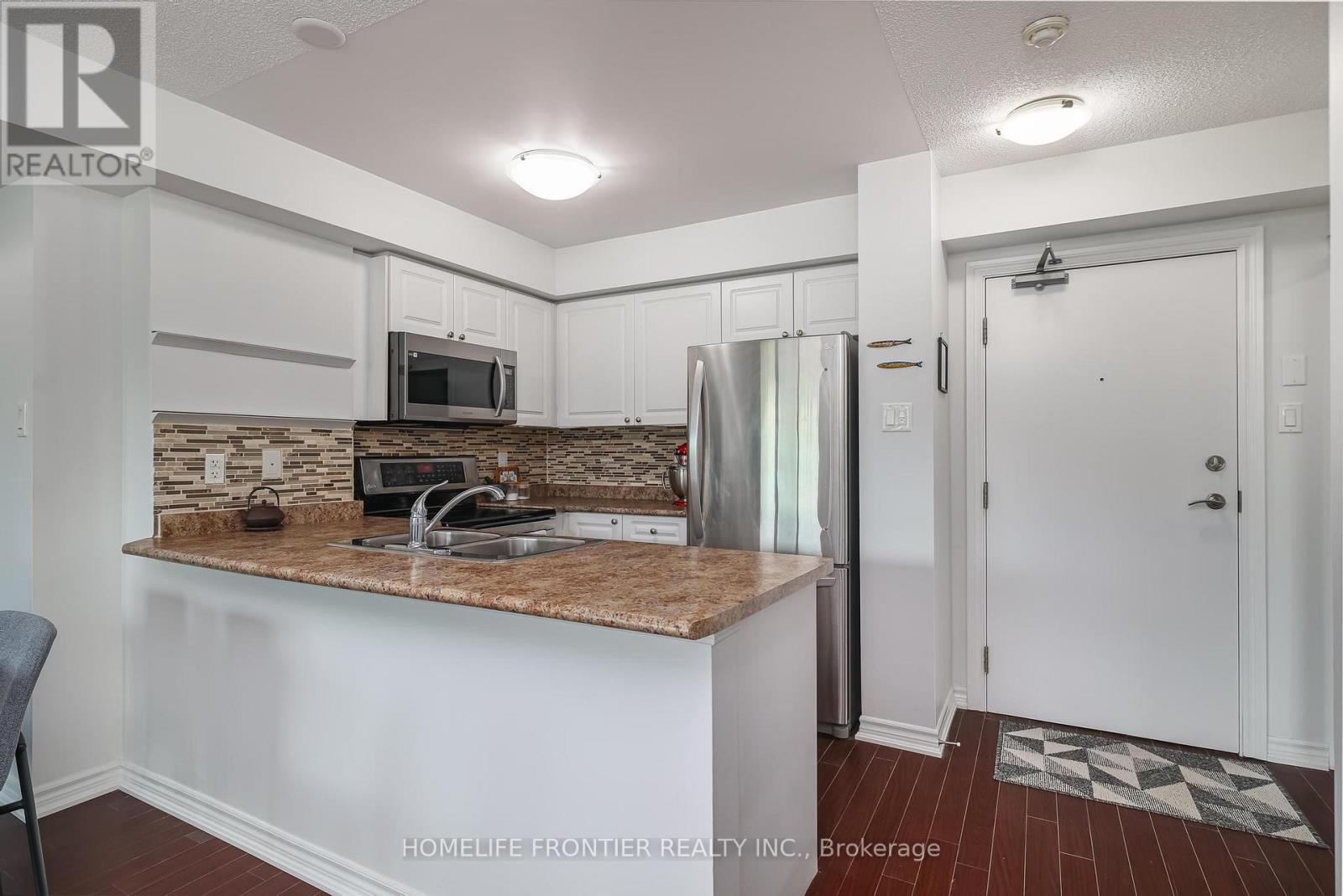 201 - 920 Sheppard Avenue W, Toronto, Ontario  M3H 2T6 - Photo 14 - C12657424