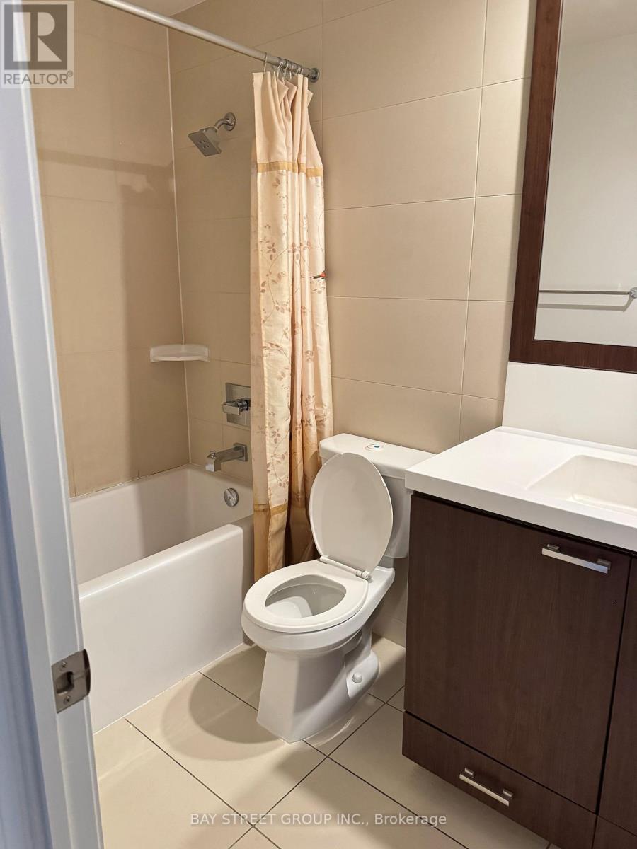 805 - 120 Harrison Garden Boulevard, Toronto, Ontario  M2N 0H1 - Photo 8 - C12657436