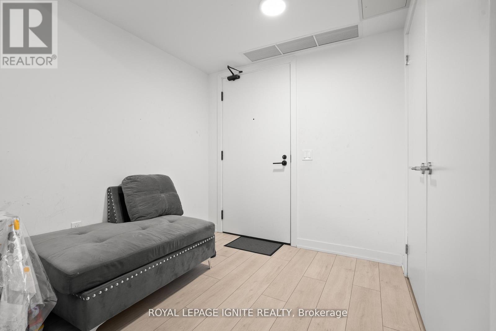 414 - 1604 Charles Street, Whitby, Ontario L1N 0P2 - Photo 5 - E12657456