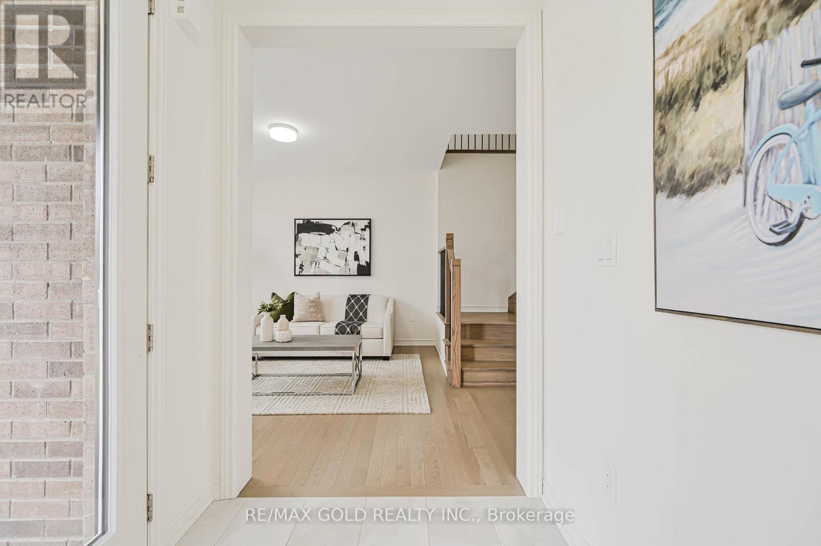 15 Sandhill Crescent, Adjala-Tosorontio (Colgan), Ontario  L0G 1W0 - Photo 6 - N12657452