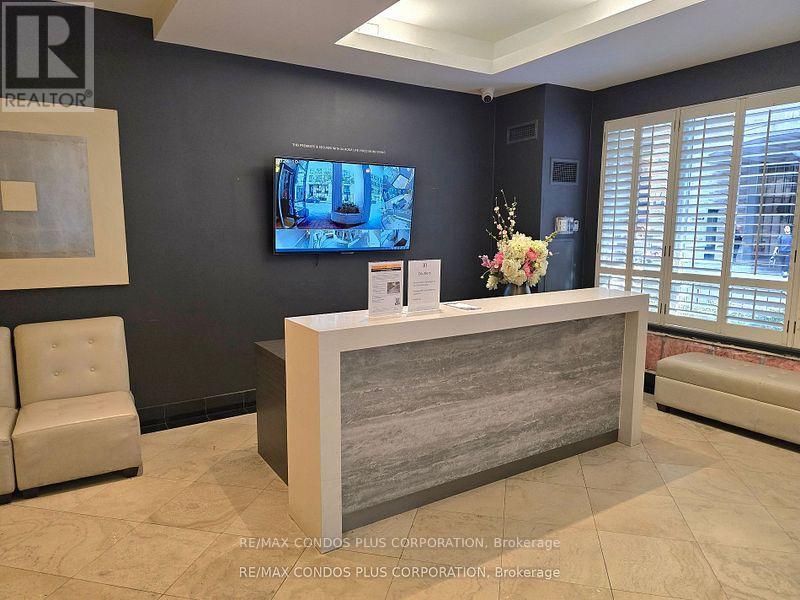 706 - 30 Hayden Street, Toronto, Ontario  M4Y 3B8 - Photo 3 - C12656864