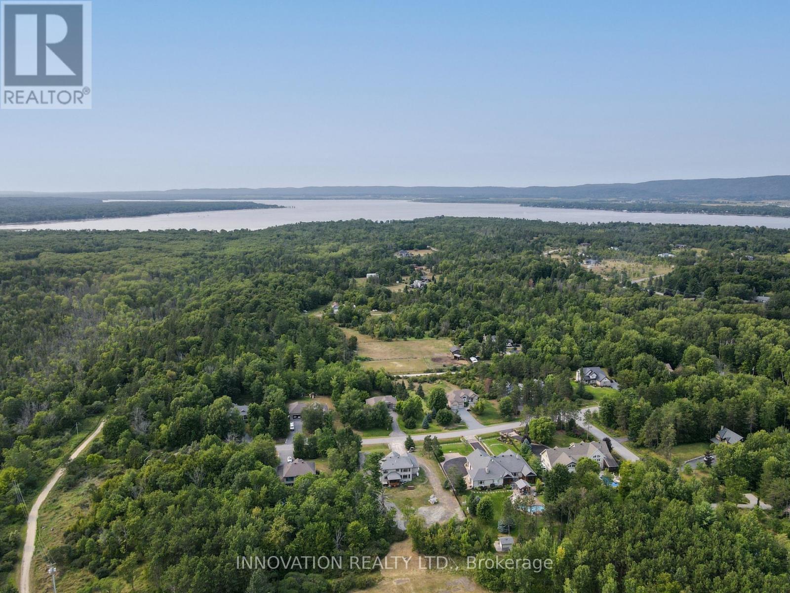 115 Eagle Creek Court, Ottawa, Ontario  K0A 1T0 - Photo 38 - X12450772