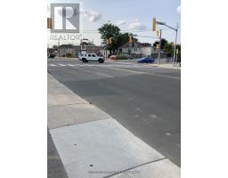 1634 WESTON ROAD W, Toronto, Ontario