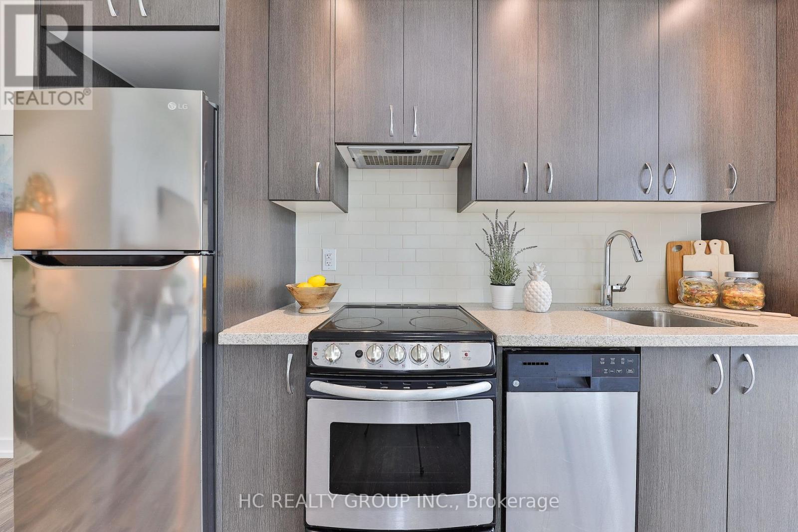 418 - 457 Plains Road East Road E, Burlington, Ontario  L7T 0B8 - Photo 17 - W12657450