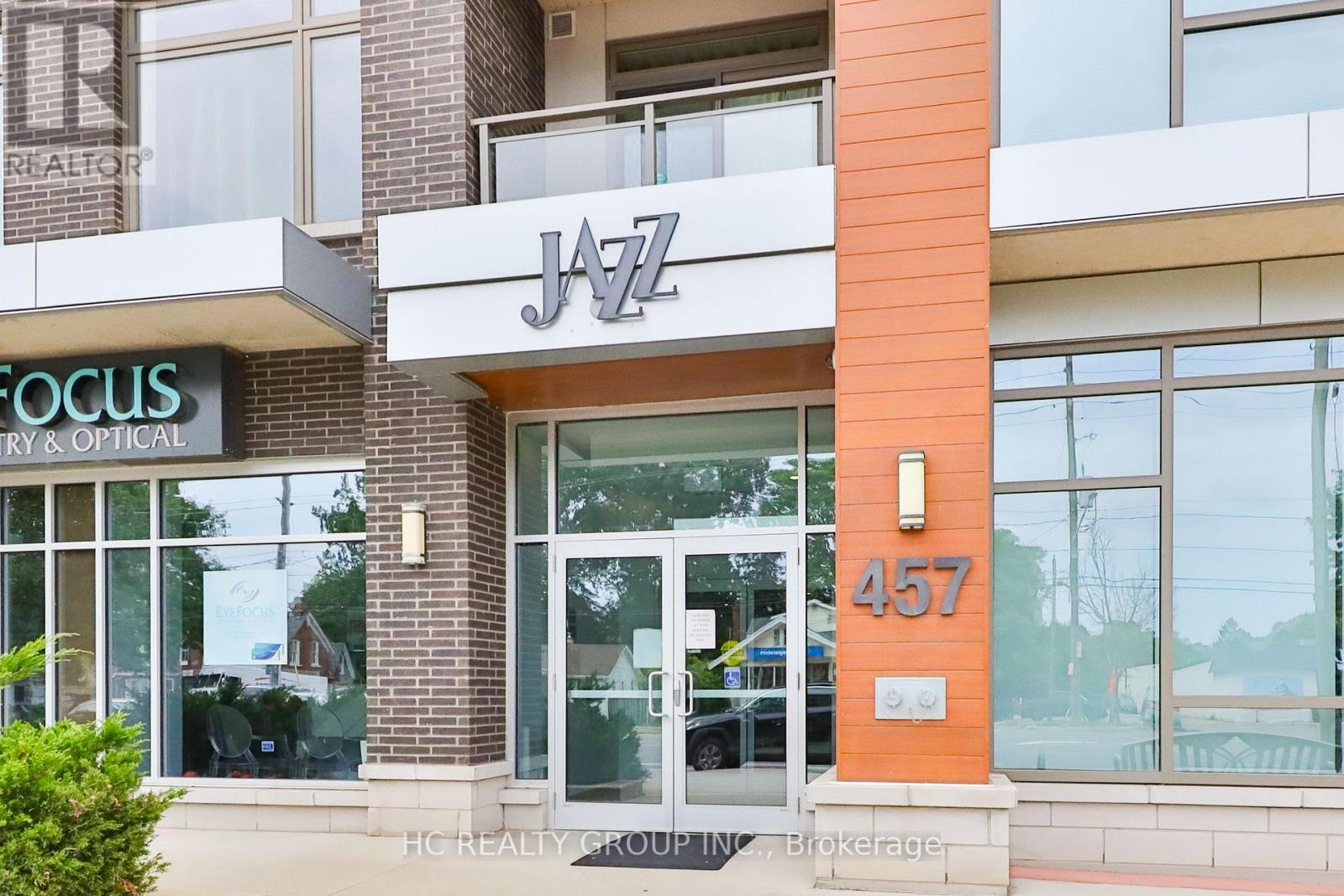 418 - 457 Plains Road East Road E, Burlington, Ontario  L7T 0B8 - Photo 3 - W12657450