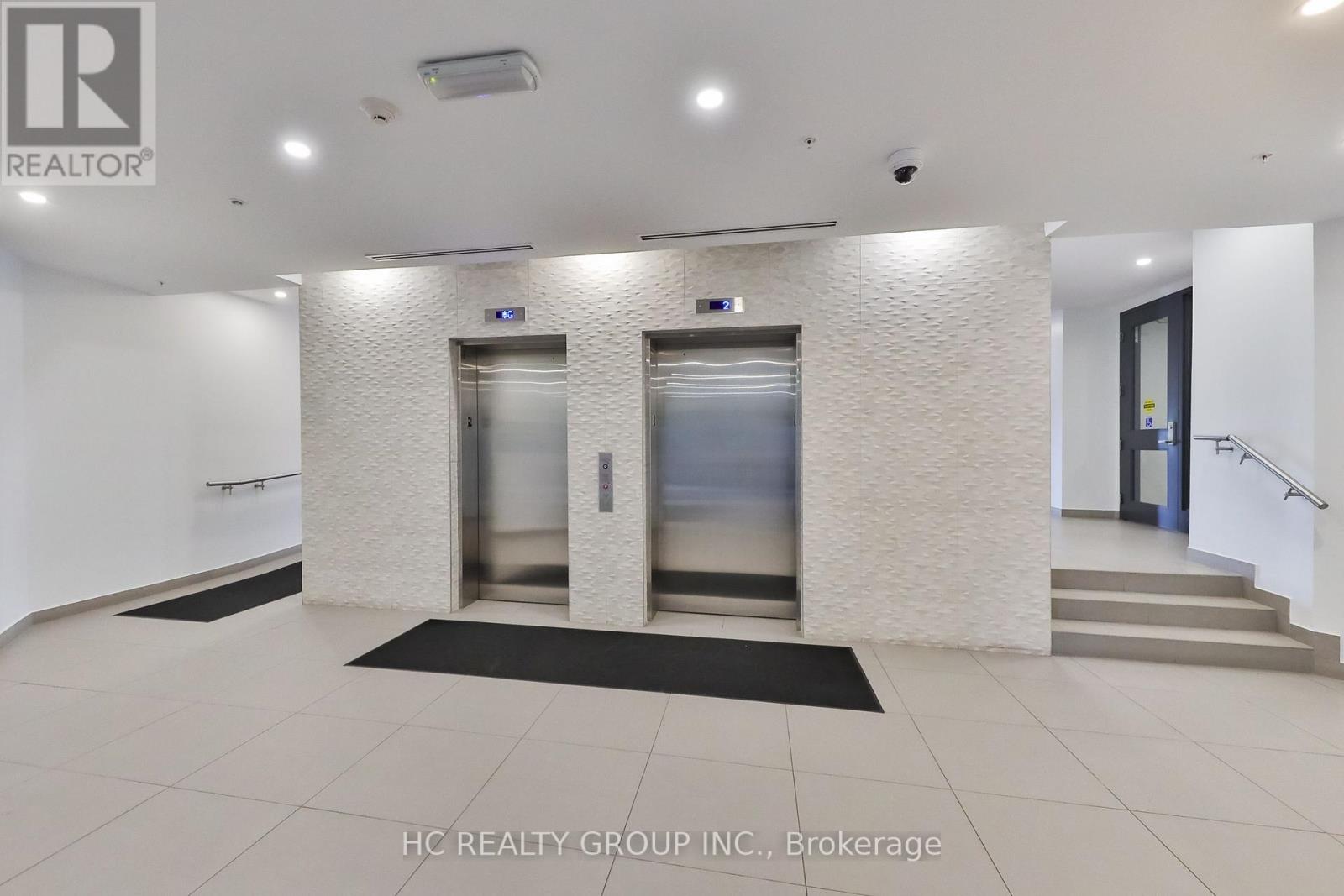 418 - 457 Plains Road East Road E, Burlington, Ontario  L7T 0B8 - Photo 5 - W12657450