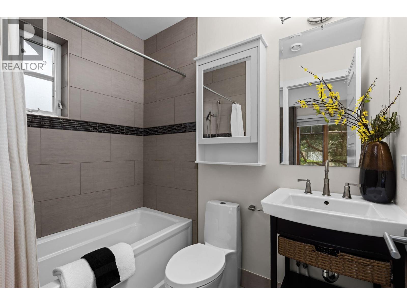 3936 Quesnel Drive, Vancouver, British Columbia  V6L 2X2 - Photo 22 - R3075415