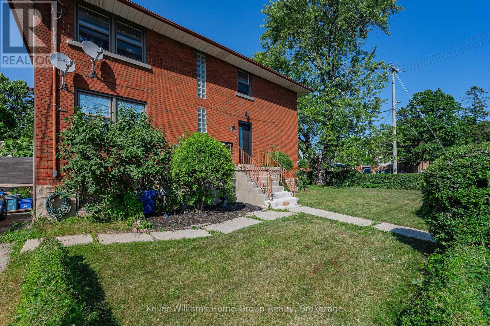 228 Connaught Street, Kitchener, Ontario  N2C 1B3 - Photo 2 - X12657504