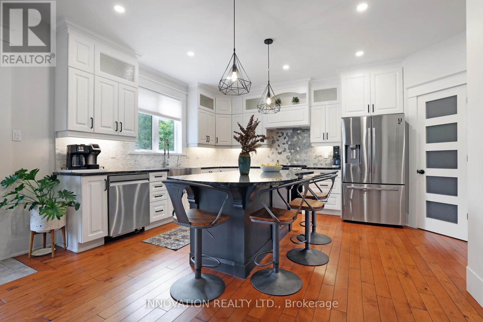 115 Eagle Creek Court, Ottawa, Ontario  K0A 1T0 - Photo 9 - X12450772