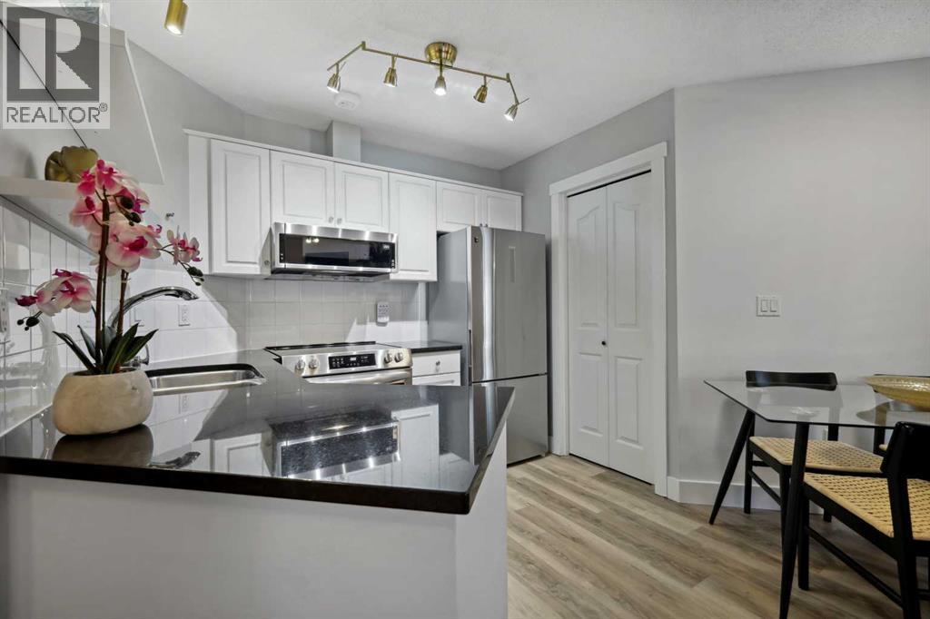210, 10 Sierra Morena Mews Sw, Calgary, Alberta  T3H 3K5 - Photo 11 - A2251699