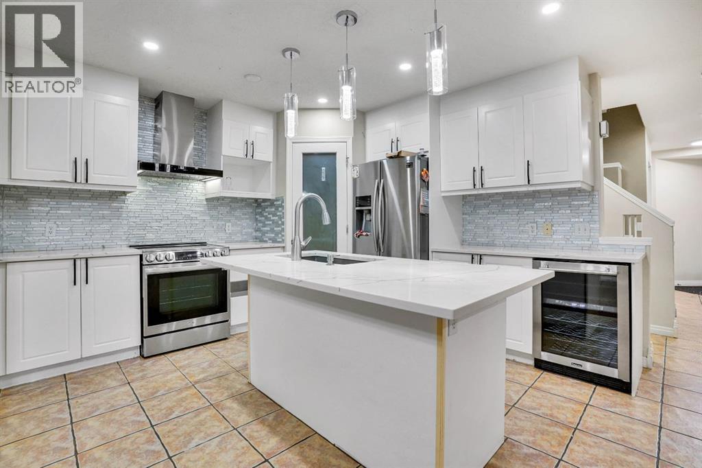 58 Lakeview Bay, Chestermere, Alberta  T1X 1G9 - Photo 23 - A2276330